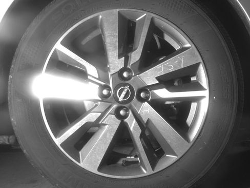 Used 2025 Nissan Versa SV FWD image 10