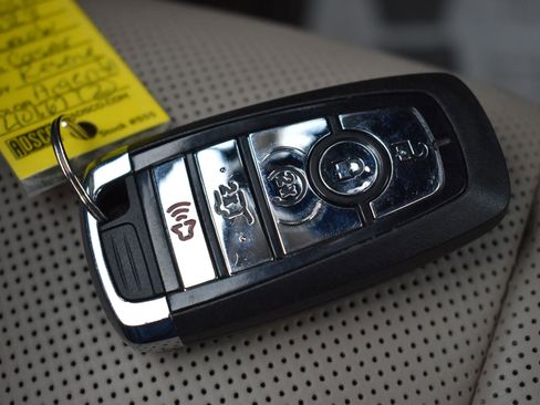 Used 2023 Lincoln Corsair Reserve w/ Equipment Group 201A AWD/4WD image 33