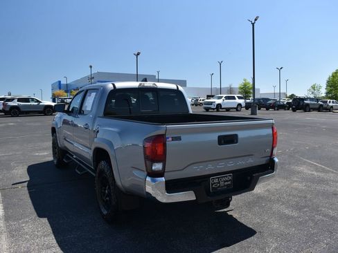 Used 2021 Toyota Tacoma SR5 image 5