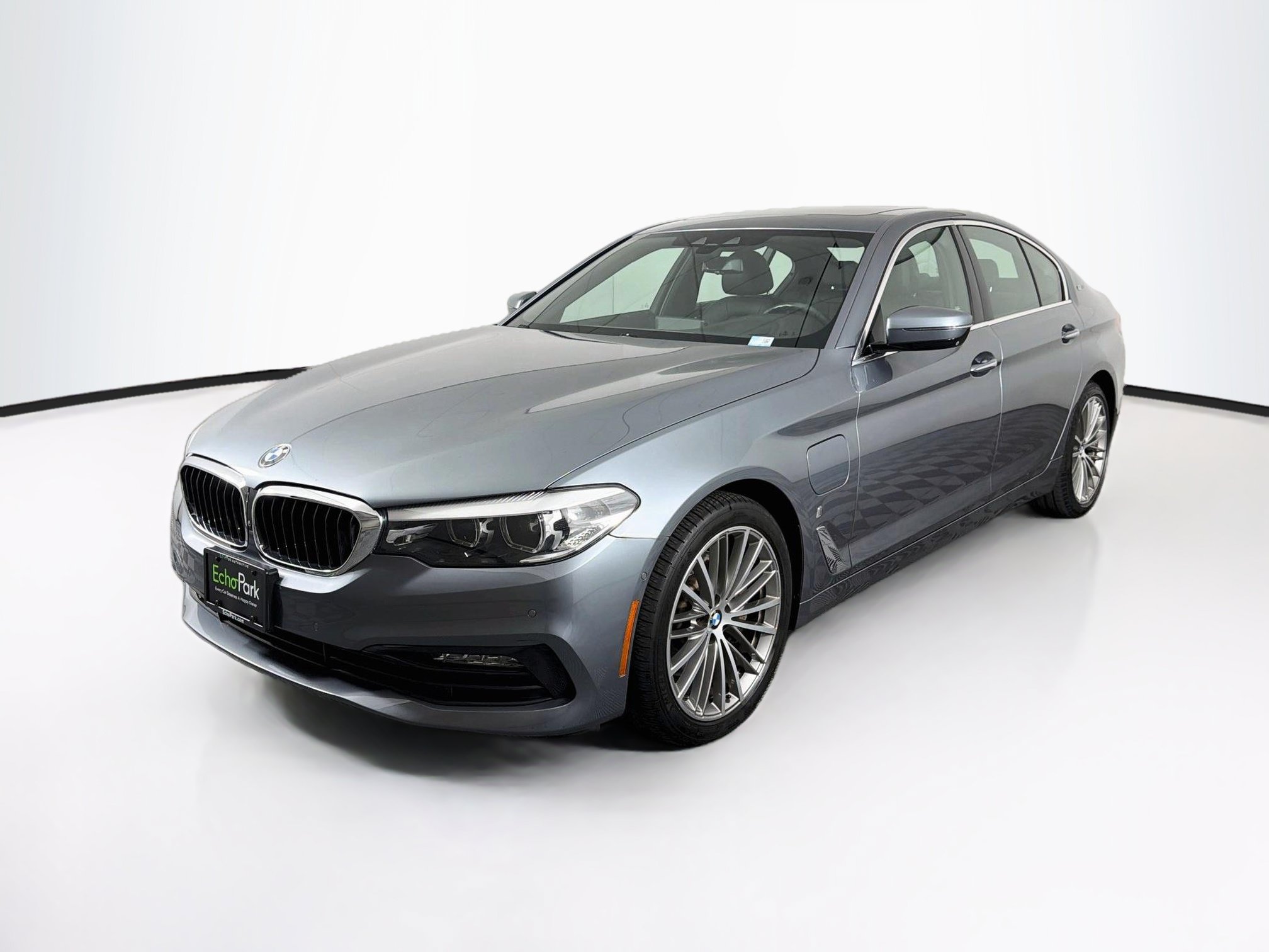 Used 2018 BMW 530e RWD image 3