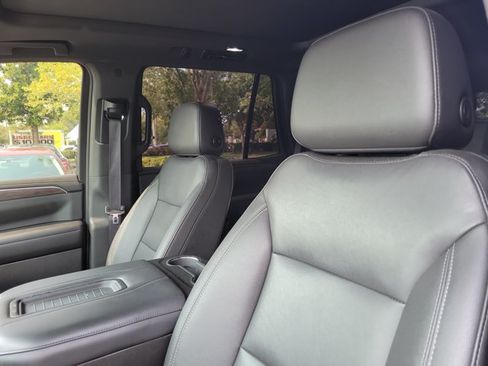 Used 2022 Chevrolet Tahoe LT w/ LT Signature Package RWD image 22
