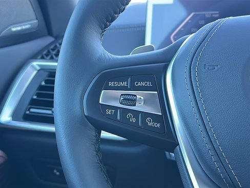 New 2026 BMW X5 xDrive40i w/ Climate Comfort Package image 19