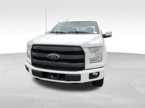 Used 2017 Ford F150 Lariat w/ Equipment Group 502A Luxury AWD/4WD image 7