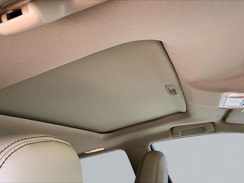 Used 2018 Toyota Highlander Limited FWD image 14