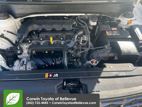 Used 2025 Hyundai Venue SEL image 21