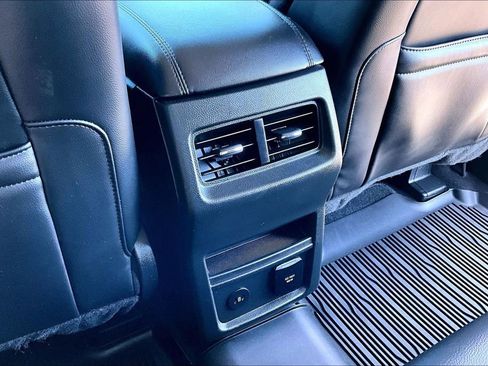 Certified 2024 Ford Edge SEL w/ Convenience Package AWD/4WD image 33