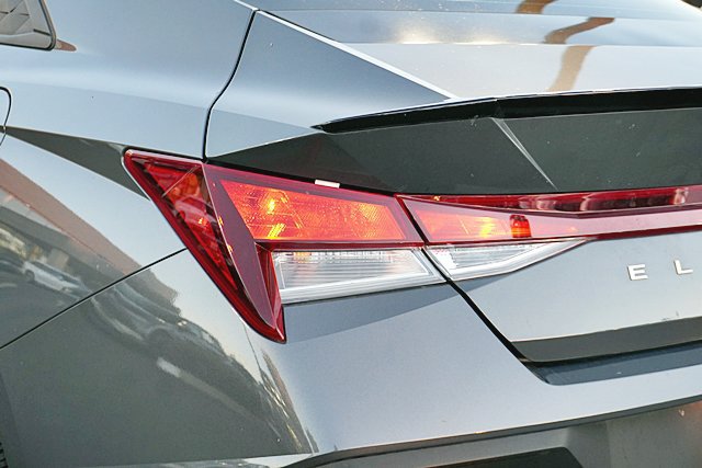 Certified 2025 Hyundai Elantra Sport FWD image 8
