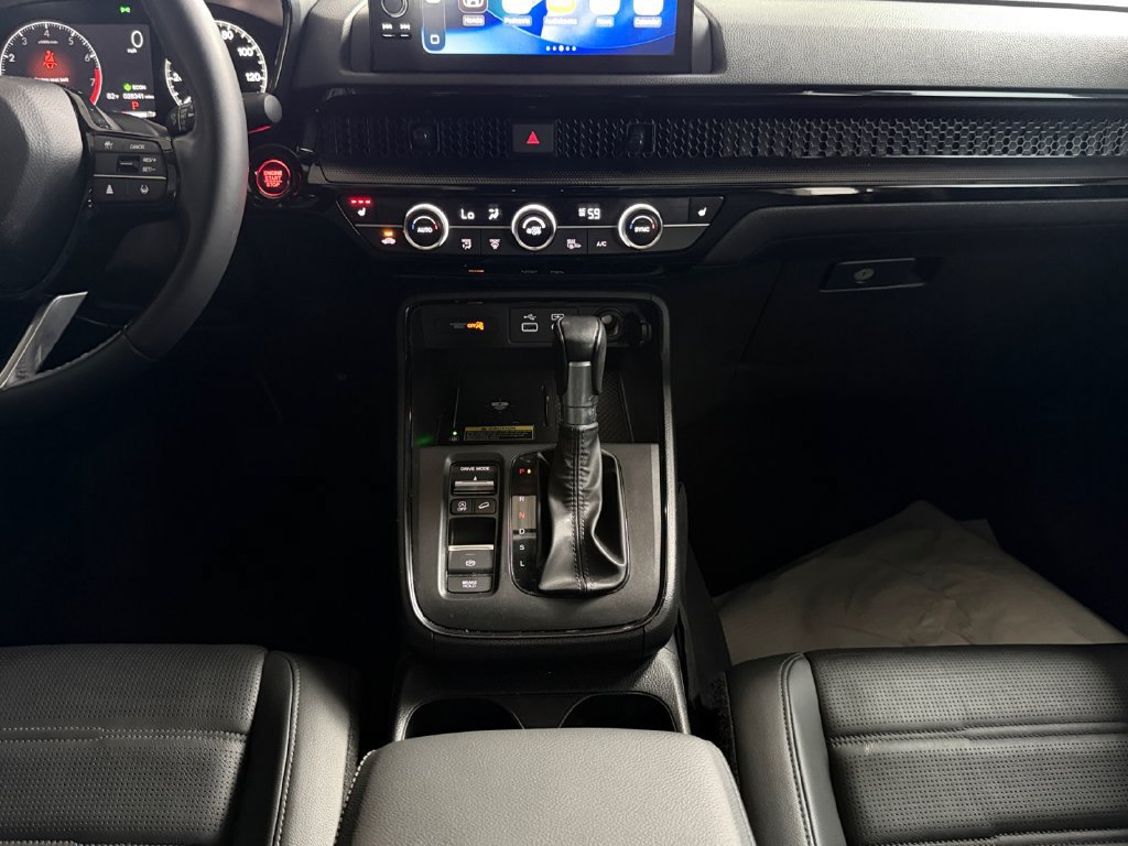 Used 2025 Honda CR-V EX-L image 11