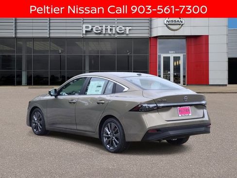 New 2026 Nissan Sentra SL w/ Floor Mat Package FWD image 3