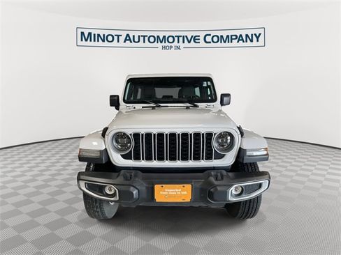 Certified 2024 Jeep Wrangler Sahara image 3