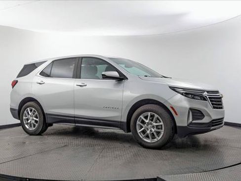 Used 2022 Chevrolet Equinox LT FWD image 11