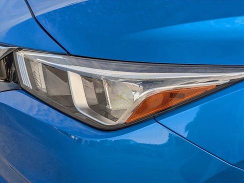 Used 2021 Nissan Versa S FWD image 9