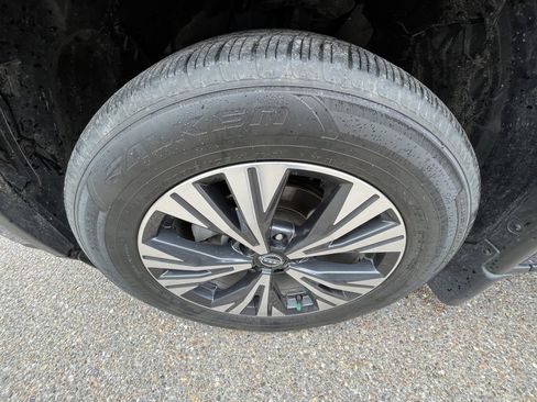 Used 2022 Nissan Rogue SV image 7