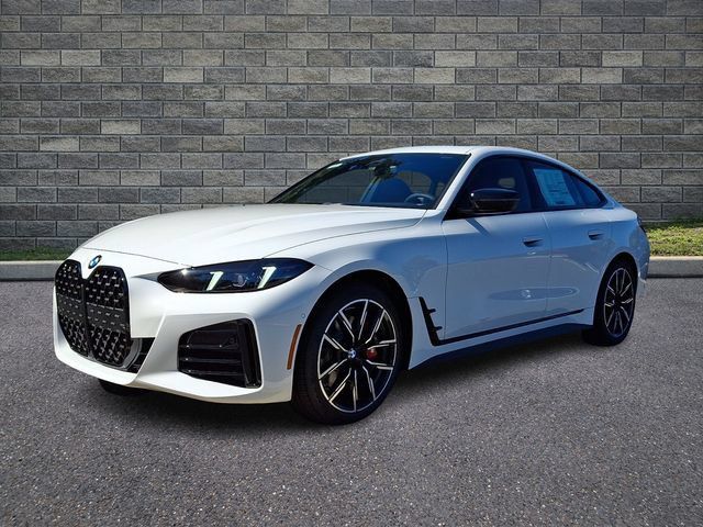 New 2026 BMW 430i xDrive w/ M Sport Package AWD/4WD image 3