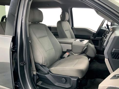 Used 2015 Ford F150 XLT AWD/4WD image 8