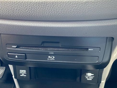 Used 2019 Honda Odyssey Touring image 37