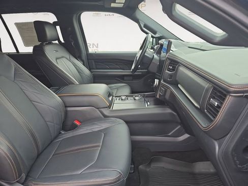 Used 2023 Ford Expedition Platinum AWD/4WD image 15