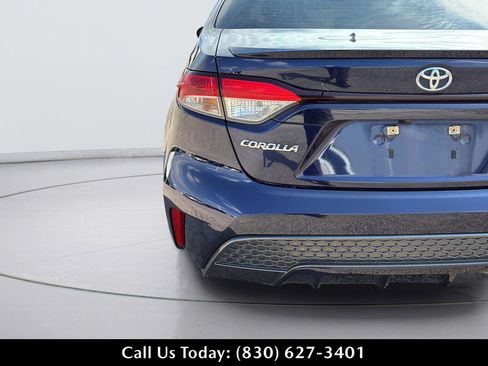 Used 2021 Toyota Corolla SE FWD image 18