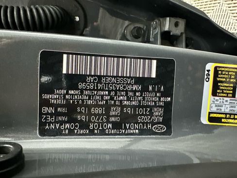 Used 2026 Hyundai Venue SEL FWD image 33