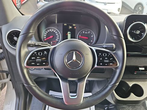 Used 2023 Mercedes-Benz Sprinter 2500 image 14