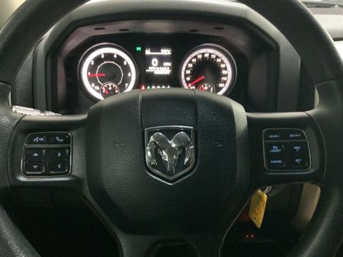 Used 2019 RAM 1500 Classic SLT image 24