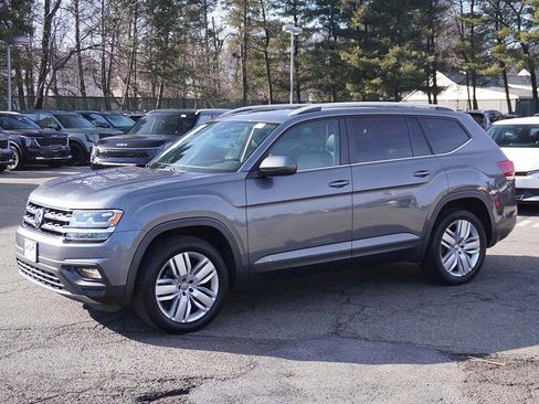 Used 2019 Volkswagen Atlas SE w/ Panoramic Sunroof Package image 9