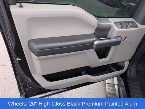 Used 2022 Ford F250 XLT w/ Black Appearance Package AWD/4WD image 14