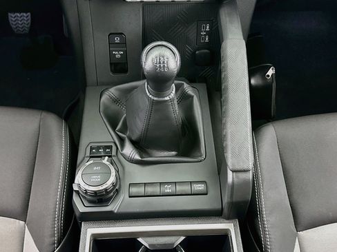 Used 2025 Toyota Tacoma TRD Off-Road AWD/4WD image 14
