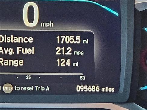 Used 2022 Honda Pilot Touring image 11