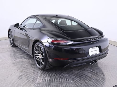Certified 2025 Porsche 718 Cayman image 3