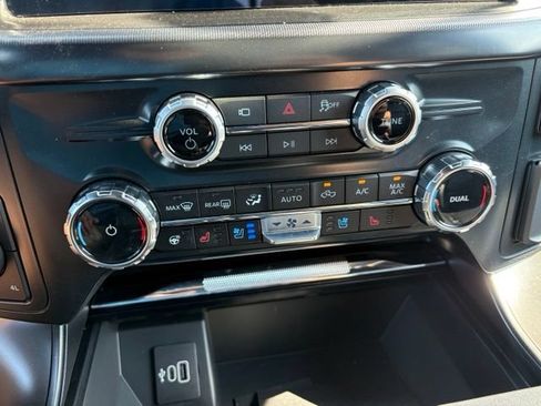 Used 2026 Ford F150 Lariat AWD/4WD image 31