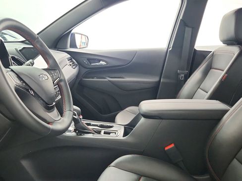 Used 2023 Chevrolet Equinox RS w/ RS Leather Package FWD image 17