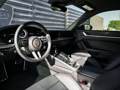 Used 2024 Porsche 911 Turbo AWD/4WD image 2