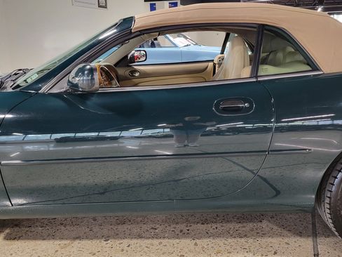 Used 2000 Jaguar XK8 Convertible RWD image 28