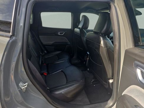 Certified 2024 Jeep Compass Latitude image 26