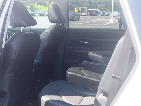 Used 2024 Toyota Grand Highlander AWD image 26