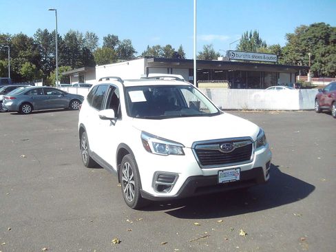 Used 2020 Subaru Forester Limited AWD/4WD image 7
