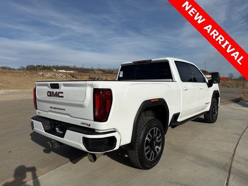 Used 2023 GMC Sierra 2500 AT4 w/ AT4 Preferred Package image 3