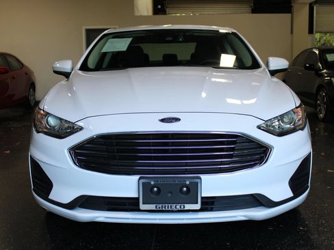 Used 2020 Ford Fusion SE FWD image 7