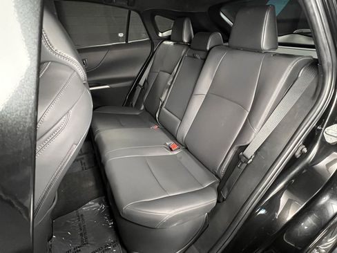 Used 2024 Toyota Venza XLE image 16