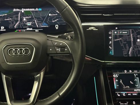 Used 2021 Audi Q8 Prestige AWD/4WD image 31