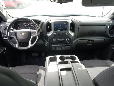 Certified 2020 Chevrolet Silverado 1500 LT AWD/4WD image 25
