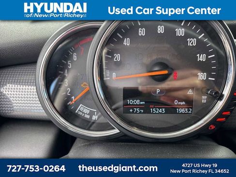 Used 2016 MINI Cooper 2-Door Hardtop image 12