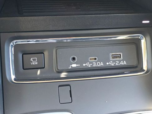 New 2026 Subaru Ascent Limited AWD/4WD image 16