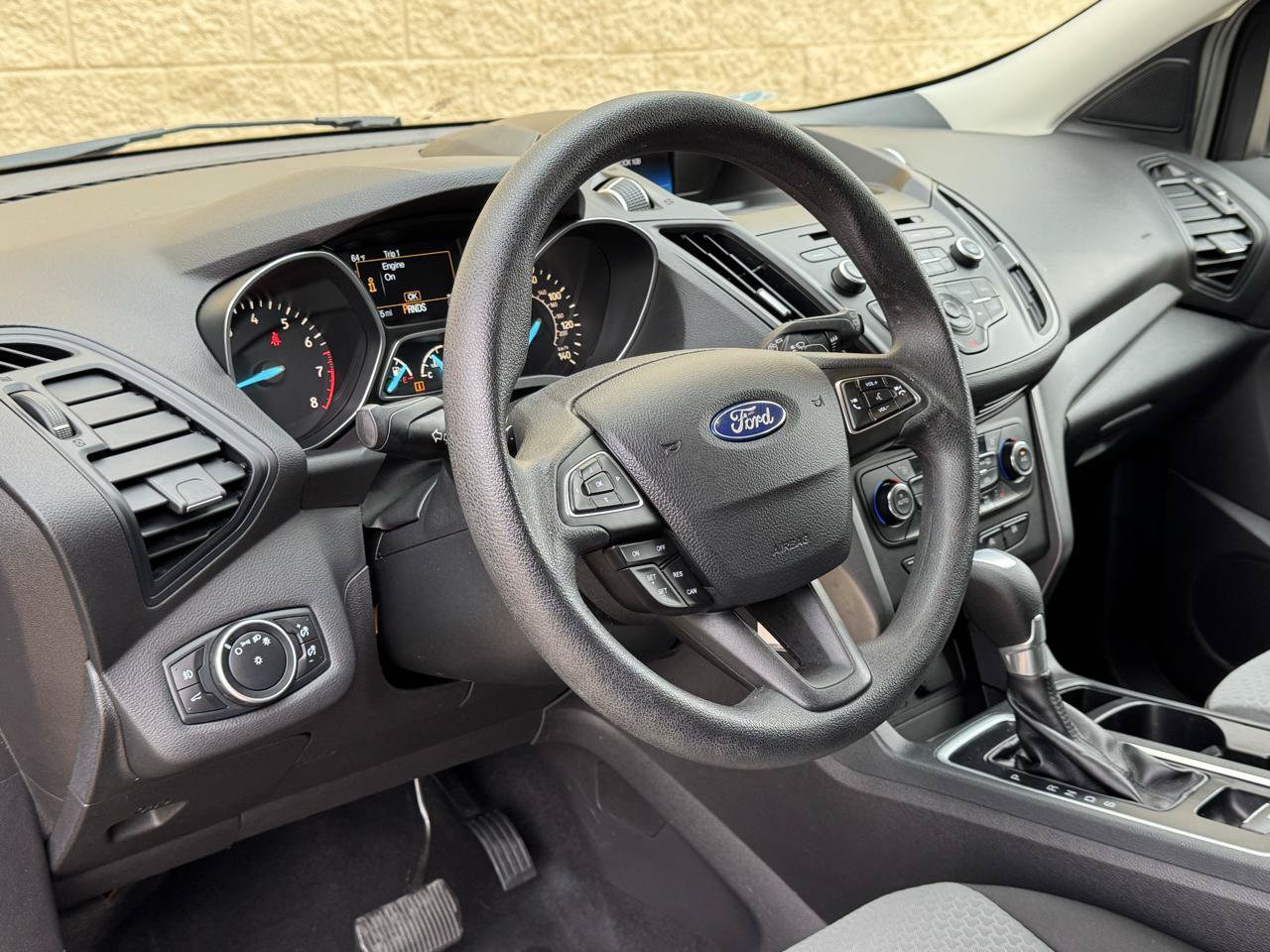 Used 2017 Ford Escape SE AWD/4WD image 10