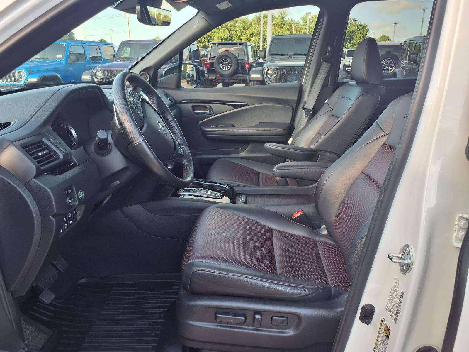 Used 2023 Honda Ridgeline Black Edition image 12