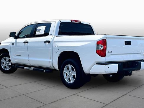 Used 2017 Toyota Tundra SR5 w/ SR5 Upgrade Package AWD/4WD image 11