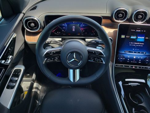 Certified 2026 Mercedes-Benz GLC 300 4MATIC image 13