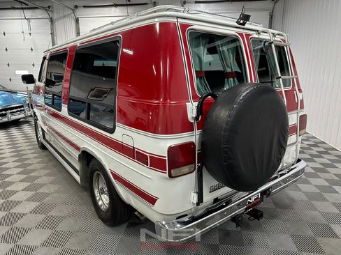 Used 1986 Chevrolet G20 image 10