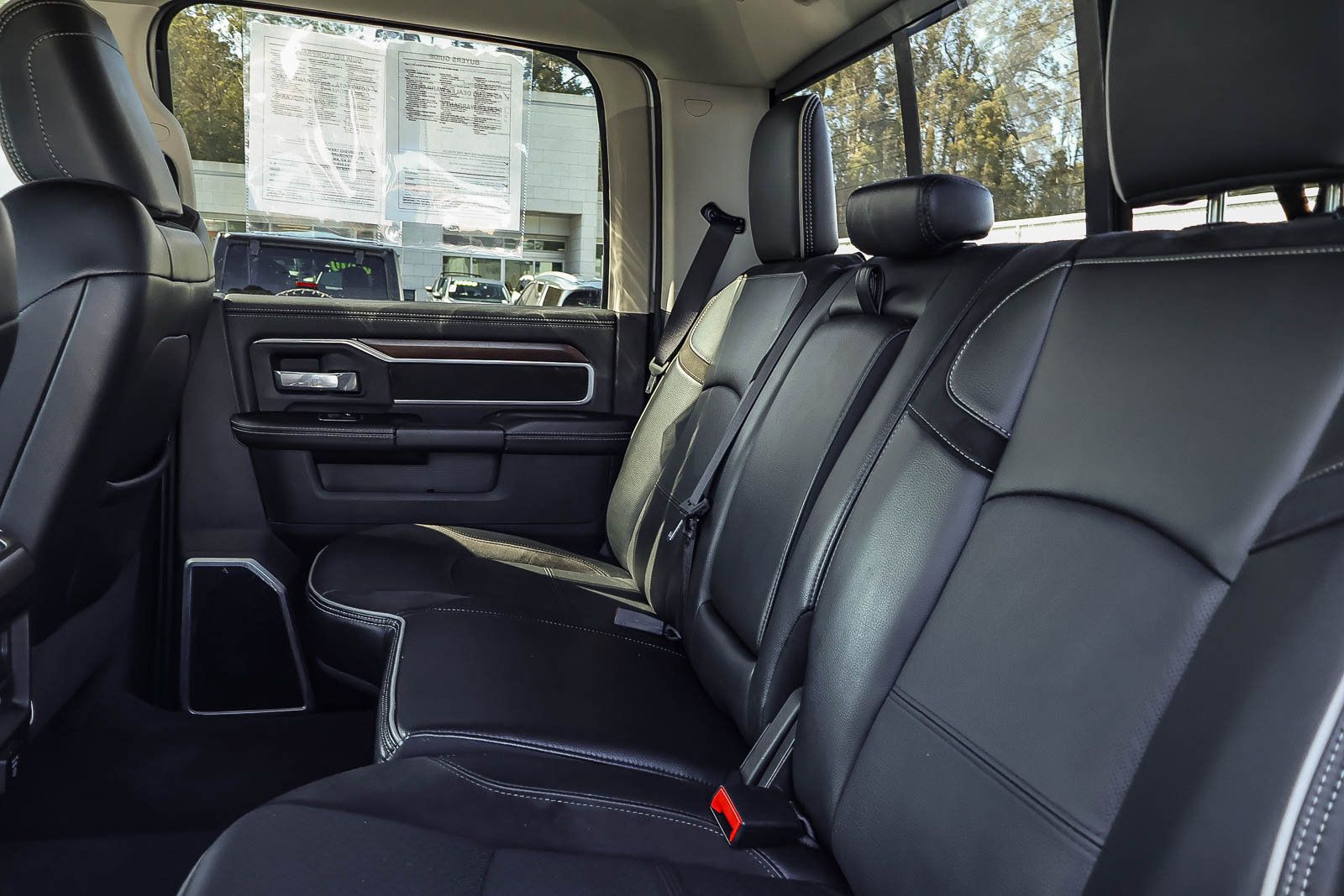 Used 2024 RAM 2500 Laramie AWD/4WD image 15